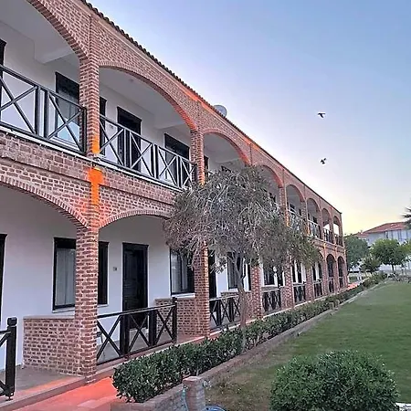 Deniz Ayvalı