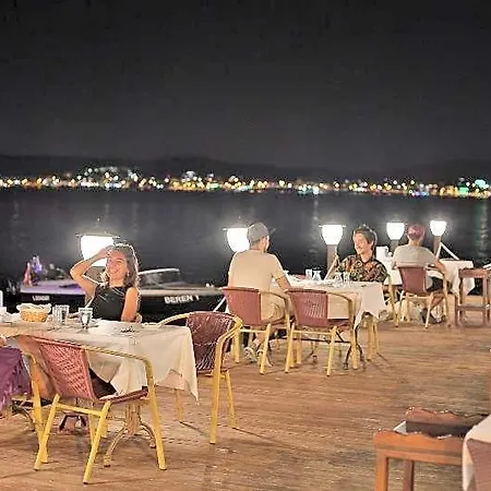 Deniz 호텔 Ayvalı